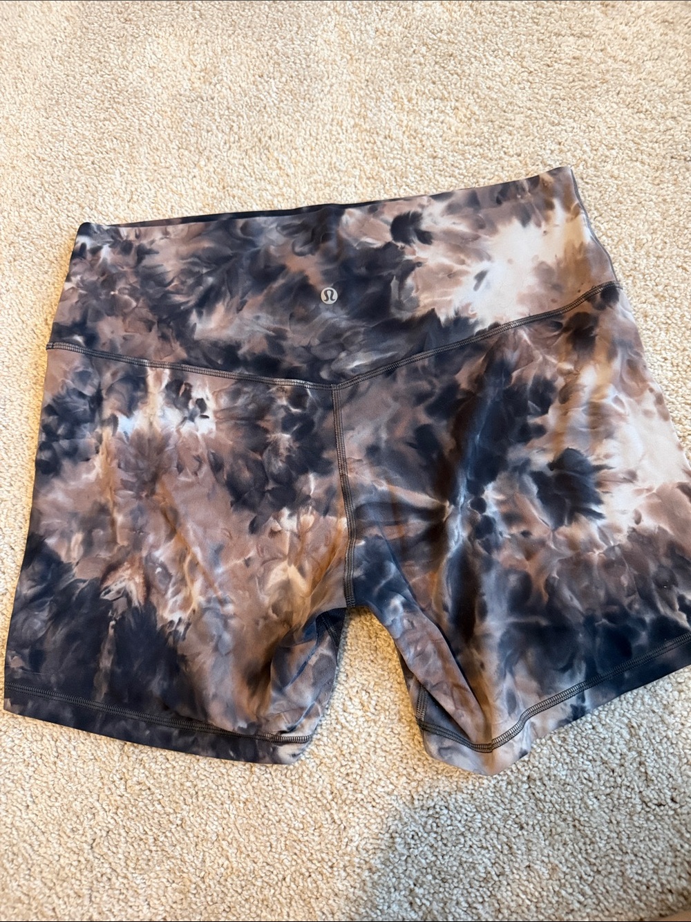 Lululemon Align 6” Short